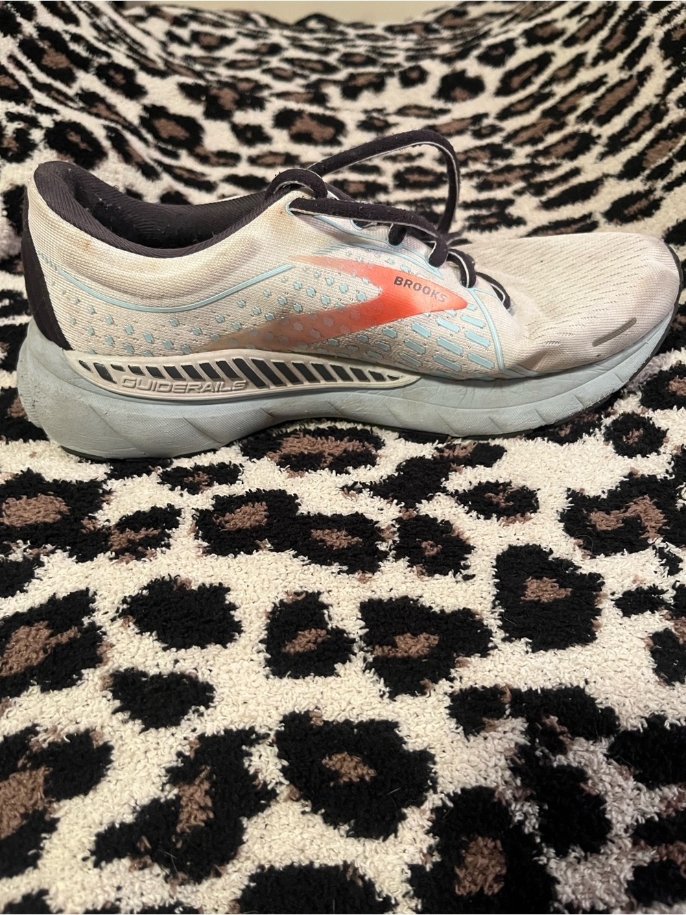 Brooks Women’s White & Coral Athletic Running Shoe